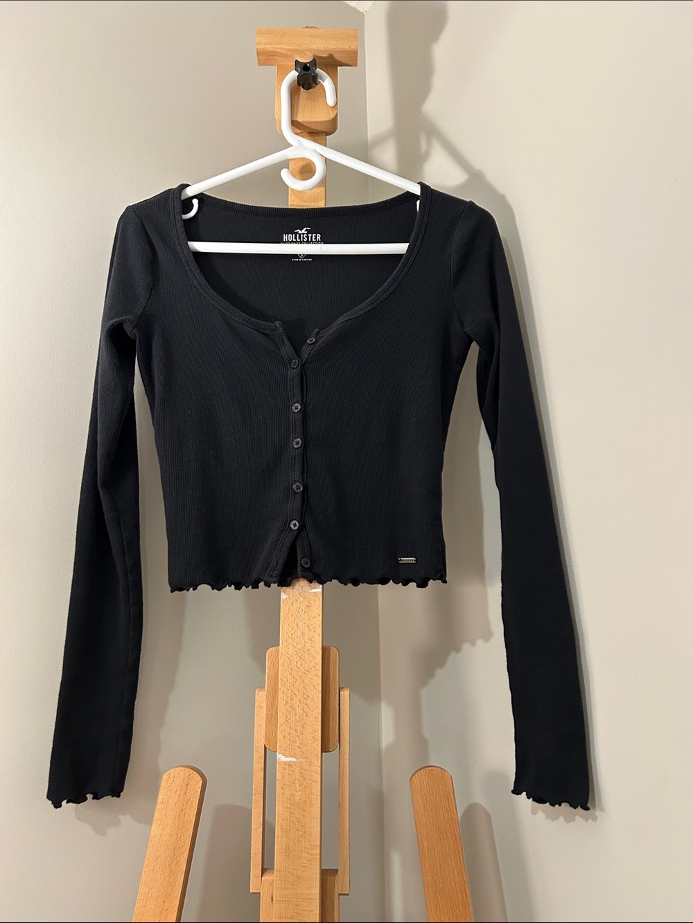 Hollister Long Sleeve Baby Tee Size Small